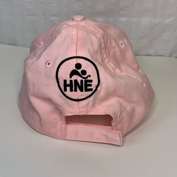 Breast cancer awareness baseball cap in pink. - Picture 2 of 5